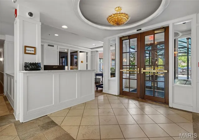 Photo 3 of Condo for sale at 750 S Hanley Rd #470, Saint Louis, MO 63105 | MLS# MIS26062825 | Listing updated on 2026-09-30