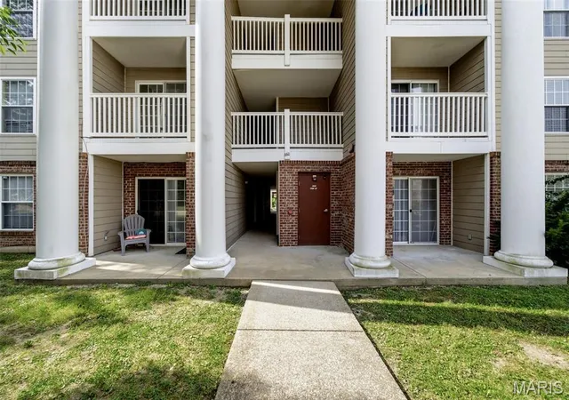 Photo 3 of Condo for sale at 660 Materdie Ln #104, Florissant, MO 63031 | MLS# MIS26062827 | Listing updated on 2026-10-02