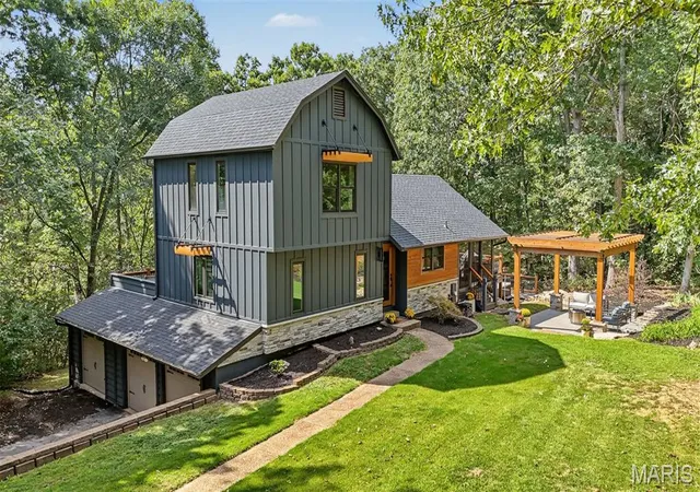 Single family home for sale at 4 Wolf Trl Ct, Defiance, MO 63341 | MLS# MIS26062828