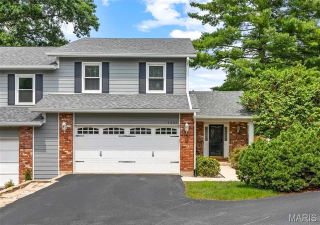 Photo 1 of Single family home for sale at 1305 Turtle Cvs, Ballwin, MO 63011 | MLS# MIS26062830 | Listing updated on 2026-10-07