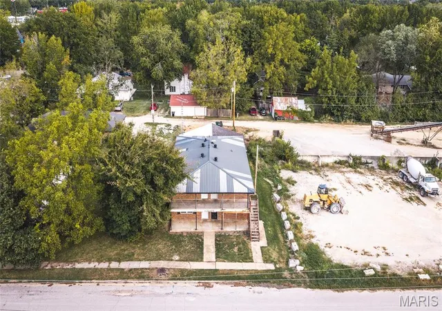 Listing Photo 4 - Condo for sale in building located at 213 E Springfield St, Saint James, MO 65559