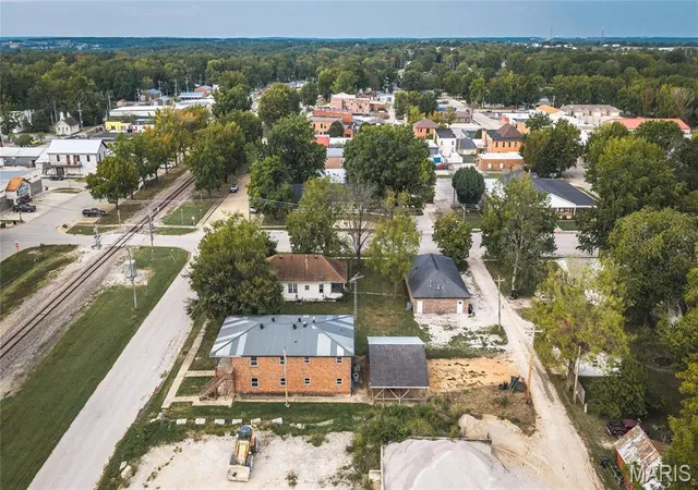Listing Photo 5 - Condo for sale in building located at 213 E Springfield St, Saint James, MO 65559