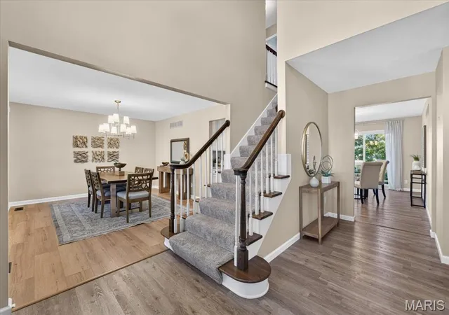 Photo 3 of Sale Pending at 1952 Farm Valley Dr, Chesterfield, MO 63017 | MLS# MIS26062843 | Listing updated on 2026-10-26