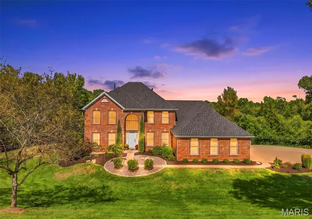 Photo 1 of Sale Pending at 4964 Sunset Oaks Ln, Saint Louis, MO 63128 | MLS# MIS26062852 | Listing updated on 2026-10-03