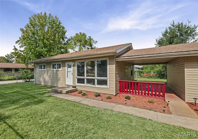Photo 2 of Single family home for sale at 7301 Church Ln, East Saint Louis, IL 62203 | MLS# MIS26062854 | Listing updated on 2026-10-02