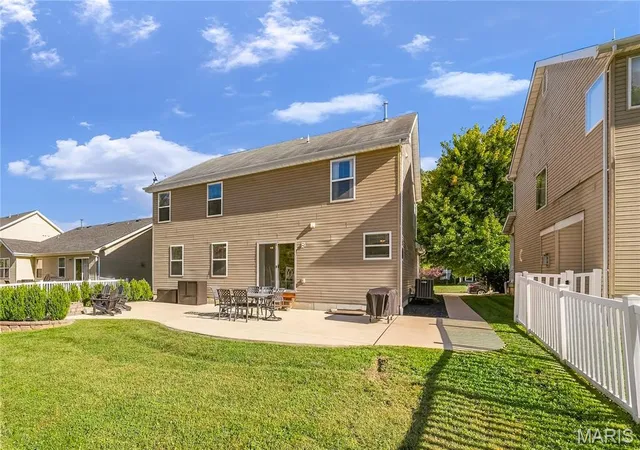 Photo 3 of Single family home for sale at 2195 Appaloosa Trl, High Ridge, MO 63049 | MLS# MIS26062855 | Listing updated on 2026-10-02