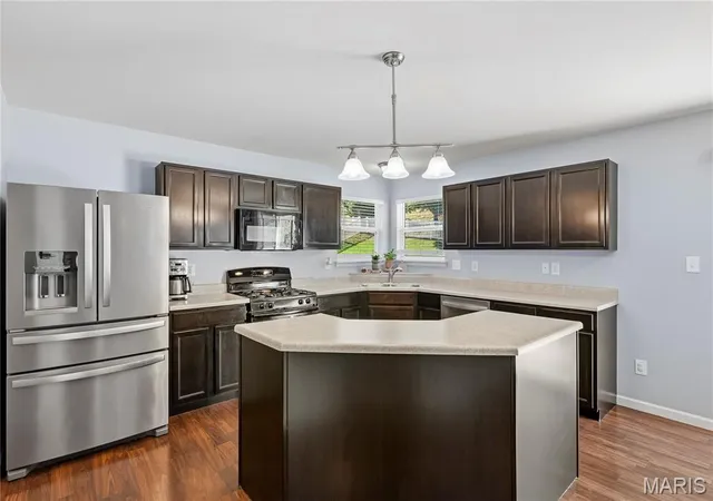 Photo 3 of Single family home for sale at 2195 Appaloosa Trl, High Ridge, MO 63049 | MLS# MIS26062855 | Listing updated on 2026-10-07