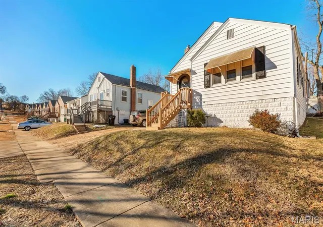 Photo 4 of Single family home for sale at 8503 Philo Ave, Saint Louis, MO 63123 | MLS# MIS26062858 | Listing updated on 2026-10-01