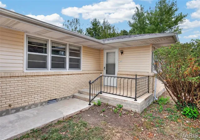 Photo 3 of Single family home for sale at 155 Jessie St, Lebanon, MO 65536 | MLS# MIS26062859 | Listing updated on 2026-10-01
