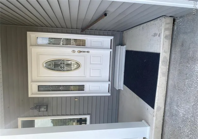 Photo 2 of Single family home for sale at 801 Pecan St, Greenville, IL 62246 | MLS# MIS26062866 | Listing updated on 2026-10-02