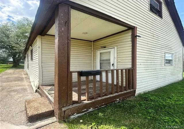 Photo 3 of Single family home for sale at 1541 5th Street, Madison, IL 62060 | MLS# MIS26062874 | Listing updated on 2026-09-29