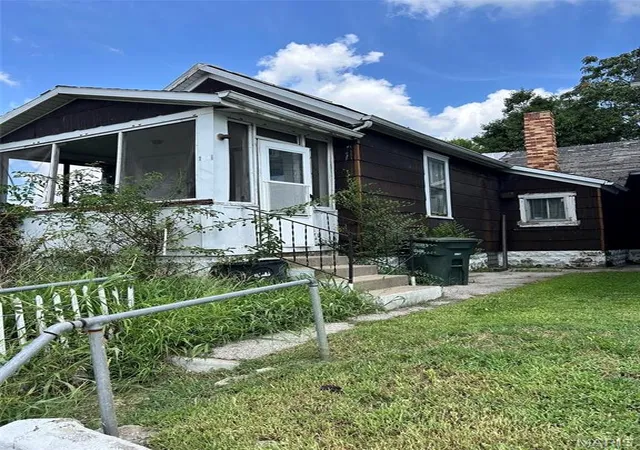 Photo 3 of Single family home for sale at 1532 5th Street, Madison, IL 62060 | MLS# MIS26062876 | Listing updated on 2026-09-29