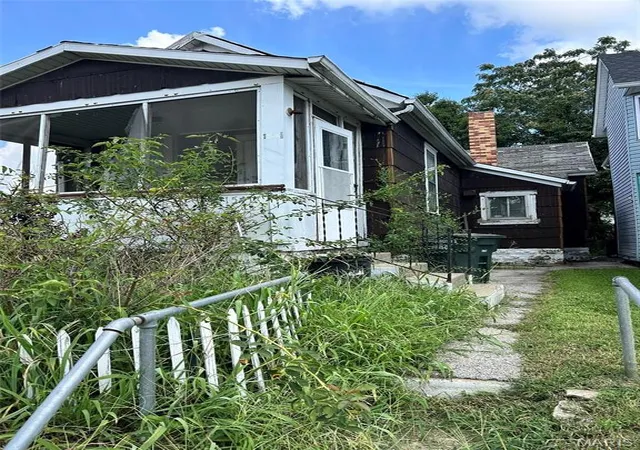 Photo 4 of Single family home for sale at 1532 5th Street, Madison, IL 62060 | MLS# MIS26062876 | Listing updated on 2026-09-29