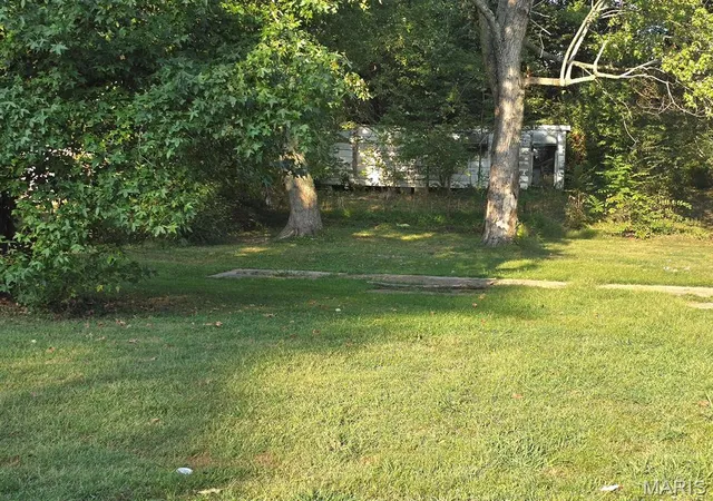 Photo 1 of Land for sale at 701 N Hickory St, Dexter, MO 63841 | MLS# MIS26062883 | Listing updated on 2026-09-29