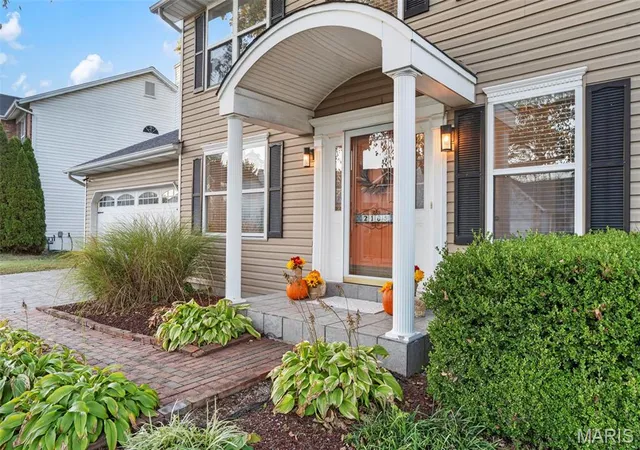 Photo 3 of Single family home for sale at 2105 Beckewith Trl, O Fallon, MO 63368 | MLS# MIS26062887 | Listing updated on 2026-10-07