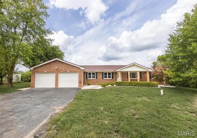 Photo 2 of Single family home for sale at 9355 State Route 3, Red Bud, IL 62278 | MLS# MIS26062890 | Listing updated on 2026-10-20