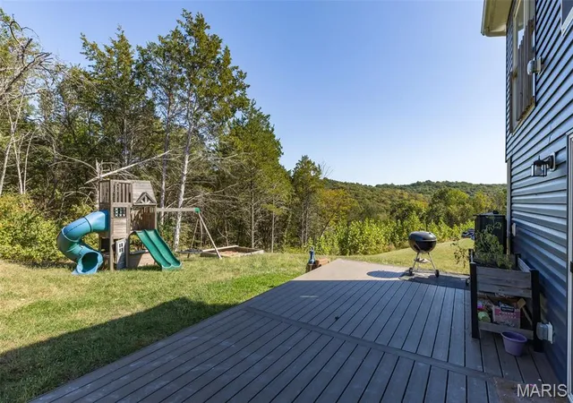 Photo 4 of Single family home for sale at 3345 White Pine Dr, Imperial, MO 63052 | MLS# MIS26062891 | Listing updated on 2026-10-20