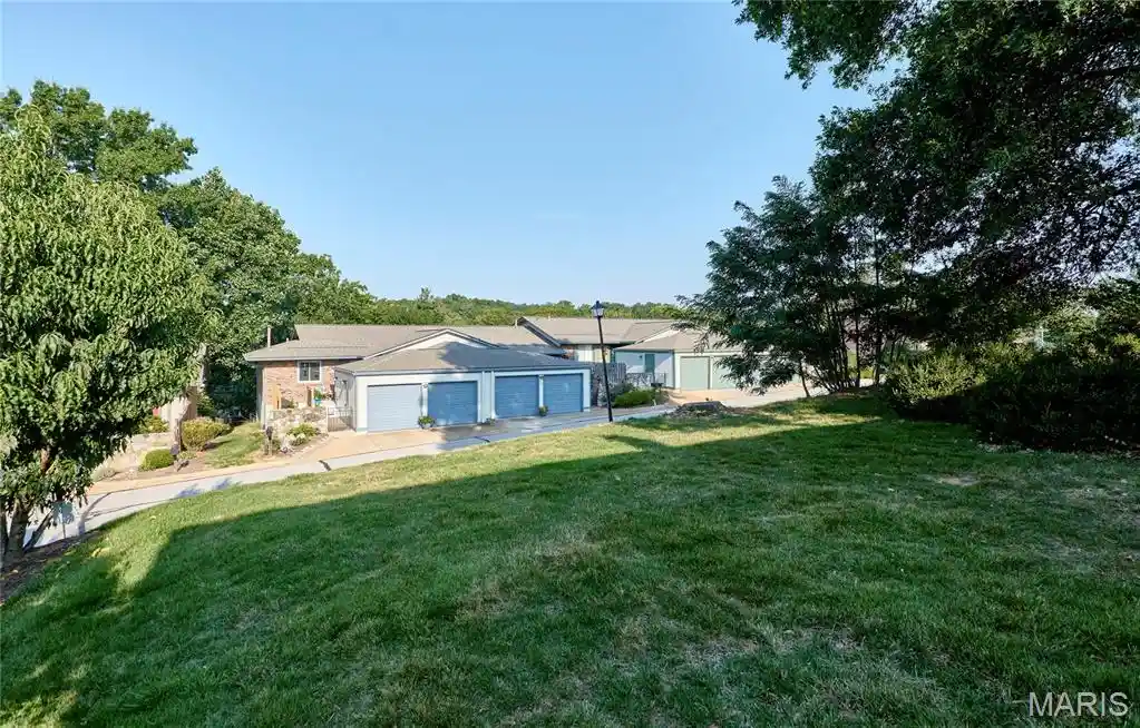 Listing Photo 32 - Condo for sale in 987 Barbizon Dr located at 987 Barbizon Dr, Manchester, MO 63021 - Unit 987 Barbizon Dr