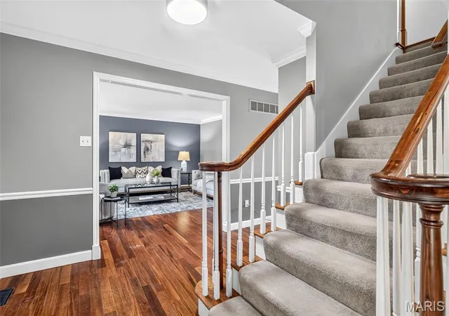 Photo 4 of Single family home for sale at 148 Spring Oaks Dr, Ballwin, MO 63011 | MLS# MIS26062899 | Listing updated on 2026-10-05