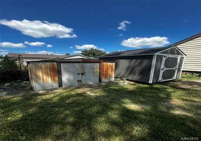 Photo 4 of Single family home for sale at 336 Goulding St, East Alton, IL 62024 | MLS# MIS26062901 | Listing updated on 2026-09-29