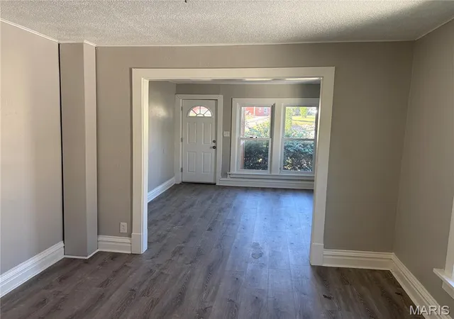 Photo 4 of Single family home for sale at 3834 Waco Dr, Saint Louis, MO 63121 | MLS# MIS26062905 | Listing updated on 2026-10-02