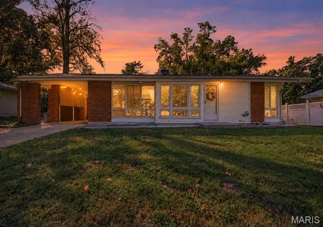 Photo 1 of Single family home for sale at 749 W Jewel Ave, Saint Louis, MO 63122 | MLS# MIS26062910 | Listing updated on 2026-10-26