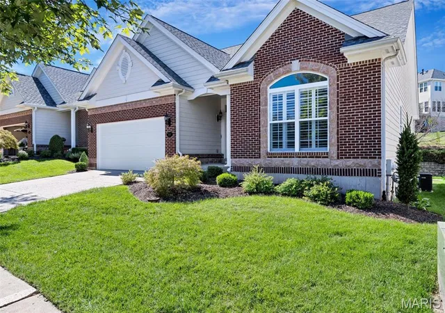 Photo 3 of Condo for sale at 405 Shetland Valley Ct, Chesterfield, MO 63005 | MLS# MIS26062918 | Listing updated on 2026-10-07