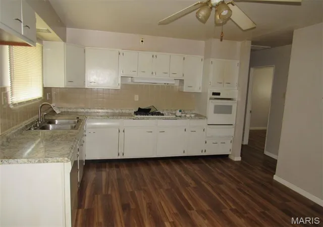 Photo 3 of Sale Pending at 9707 Corregidor Dr, Saint Louis, MO 63134 | MLS# MIS26062919 | Listing updated on 2026-10-07