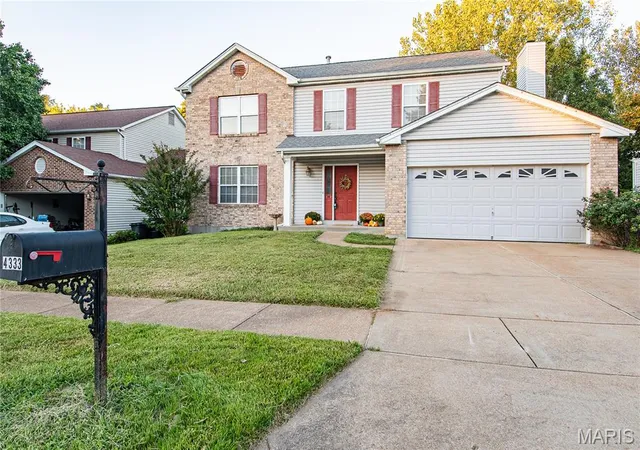 Photo 3 of Single family home for sale at 4333 Gemstone Cir, Saint Louis, MO 63125 | MLS# MIS26062920 | Listing updated on 2026-10-01