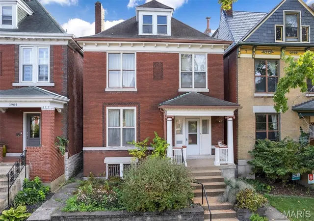 Photo 3 of Single family home for sale at 3906 Botanical Ave, Saint Louis, MO 63110 | MLS# MIS26062924 | Listing updated on 2026-10-15