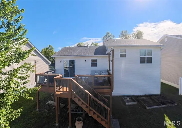 Photo 3 of Single family home for sale at 17 Faith Dr, Fairview Heights, IL 62208 | MLS# MIS26062925 | Listing updated on 2026-10-07