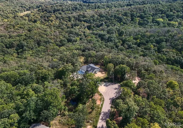 Photo 3 of Single family home for sale at 1524 Buck View, Festus, MO 63028 | MLS# MIS26062933 | Listing updated on 2026-10-03