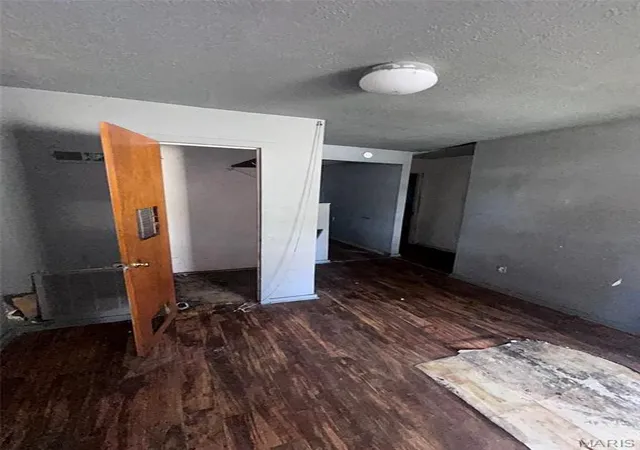 Photo 4 of Single family home for sale at 1534 North 55th, East Saint Louis, IL 62204 | MLS# MIS26062944 | Listing updated on 2026-09-30