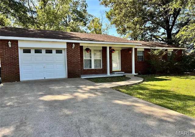 Photo 1 of Single family home for sale at 702 E Silver St, Naylor, MO 63953 | MLS# MIS26062950 | Listing updated on 2026-09-30