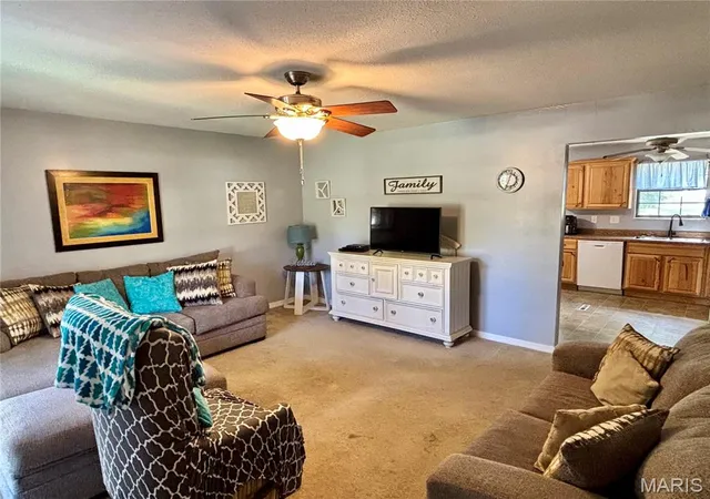 Photo 3 of Single family home for sale at 702 E Silver St, Naylor, MO 63953 | MLS# MIS26062950 | Listing updated on 2026-09-30