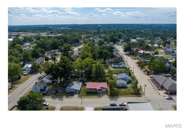 Photo 4 of Single family home for sale at 7 W South St, Perryville, MO 63775 | MLS# MIS26062958 | Listing updated on 2026-10-03