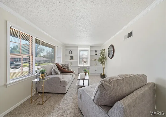 Photo 2 of Single family home for sale at 9719 Durham Dr, Saint Louis, MO 63137 | MLS# MIS26062962 | Listing updated on 2026-10-30