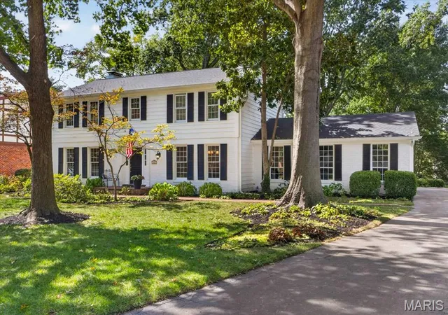 Single family home for sale at 679 Golfview Dr, Ballwin, MO 63011 | MLS# MIS26062966