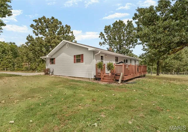 Photo 3 of Single family home for sale at 1190 Cross Rd Church, Bland, MO 65014 | MLS# MIS26062977 | Listing updated on 2026-10-13