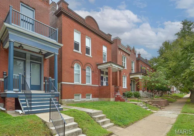 Photo 3 of Single family home for sale at 3424 Utah St, Saint Louis, MO 63118 | MLS# MIS26062978 | Listing updated on 2026-10-01