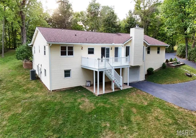 Photo 3 of Single family home for sale at 110 Summerset Ln, Festus, MO 63028 | MLS# MIS26062984 | Listing updated on 2026-10-05