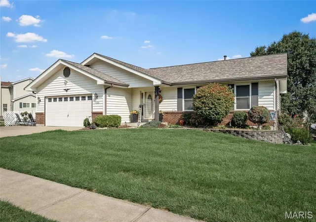 Photo 2 of Single family home for sale at 355 Birmingham Dr, O Fallon, MO 63366 | MLS# MIS26062985 | Listing updated on 2026-10-05