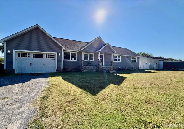 Photo 1 of Single family home for sale at 19010 Albert St, Dexter, MO 63841 | MLS# MIS26062986 | Listing updated on 2026-09-30