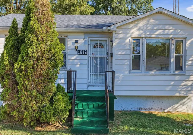 Photo 1 of Single family home for sale at 1612 William St, Cape Girardeau, MO 63703 | MLS# MIS26062991 | Listing updated on 2026-10-07