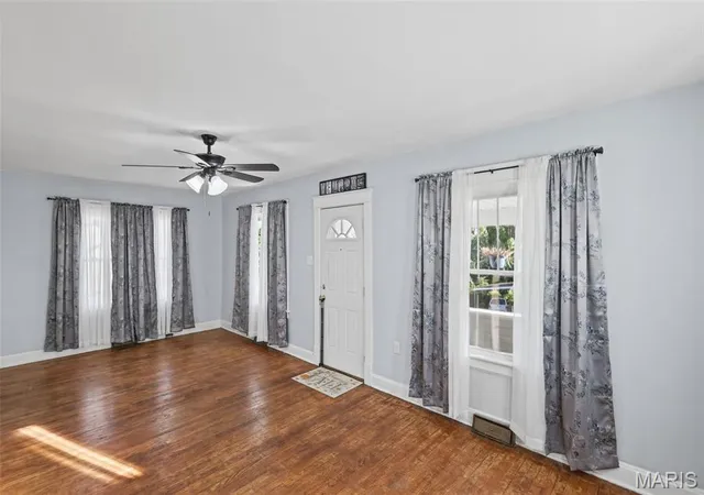 Photo 3 of Single family home for sale at 2626 Plainview Ter, Alton, IL 62002 | MLS# MIS26063003 | Listing updated on 2026-10-04