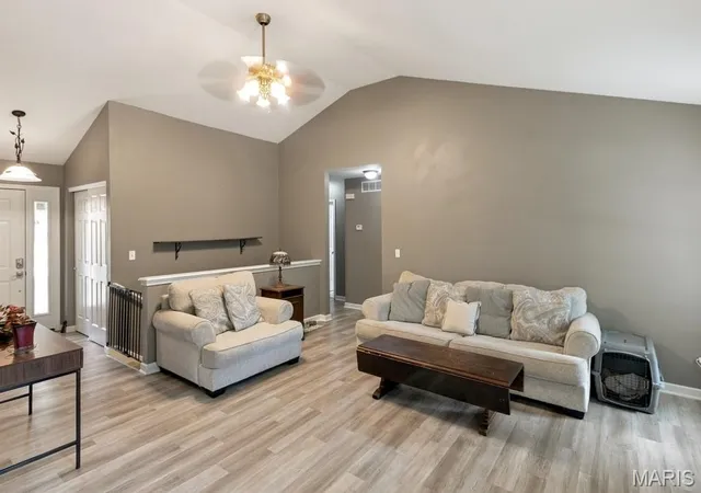 Photo 4 of Single family home for sale at 528 Bluebird Ln, Saint Clair, MO 63077 | MLS# MIS26063004 | Listing updated on 2026-10-05