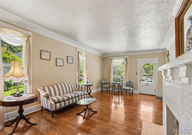 Photo 4 of Single family home for sale at 669 Marshall Ave, Saint Louis, MO 63119 | MLS# MIS26063009 | Listing updated on 2026-10-07