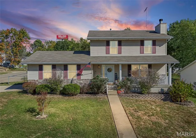 Photo 1 of Single family home for sale at 1095 Eagle Nest Dr, Festus, MO 63028 | MLS# MIS26063011 | Listing updated on 2026-10-09