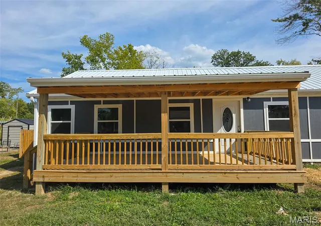 Photo 2 of Single family home for sale at 907 Marlowe St, Fredericktown, MO 63645 | MLS# MIS26063013 | Listing updated on 2026-10-07