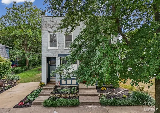 Photo 3 of Single family home for sale at 3368 Oxford Blvd, Saint Louis, MO 63143 | MLS# MIS26063015 | Listing updated on 2026-10-03